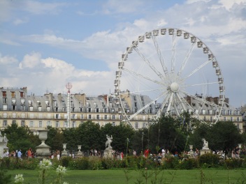 Riesenrad vor dem Louvre